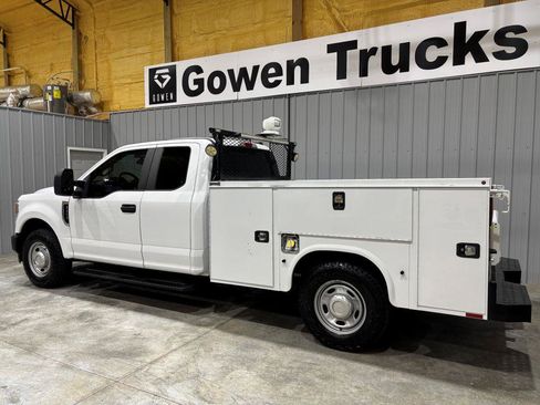 Used 2021 Ford F250 XL w/ Power Equipment Group image 5