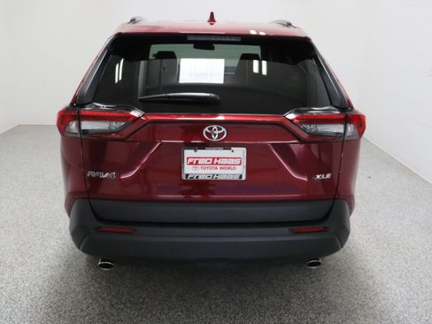Certified 2025 Toyota RAV4 XLE FWD image 8