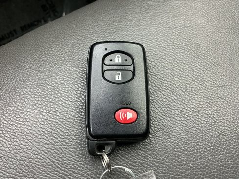 Used 2015 Toyota Prius Two FWD image 39