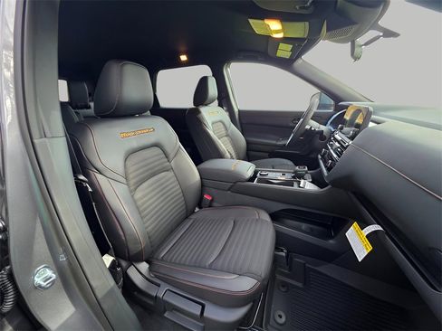 New 2025 Nissan Pathfinder Rock Creek image 16