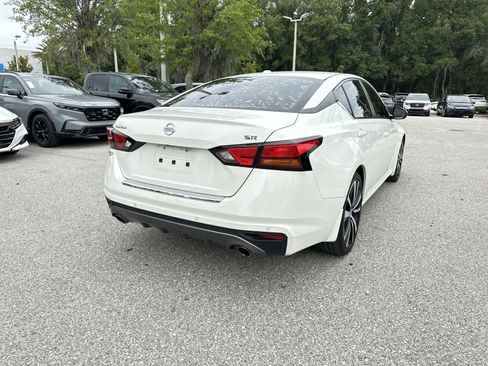 Used 2022 Nissan Altima 2.5 SR FWD image 6