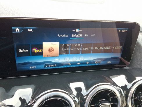 New 2026 Mercedes-Benz GLA 250 4MATIC image 15