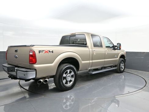Used 2011 Ford F250 Lariat w/ FX4 Off Road Pkg image 11
