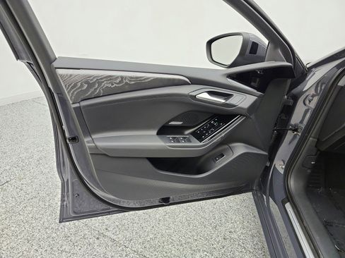 Used 2025 Audi A6 e-tron Premium Plus w/ Premium Plus RWD image 15