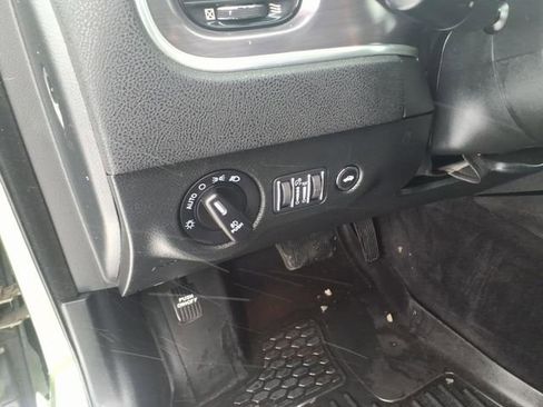 Used 2018 Dodge Charger GT w/ Blacktop Package image 13