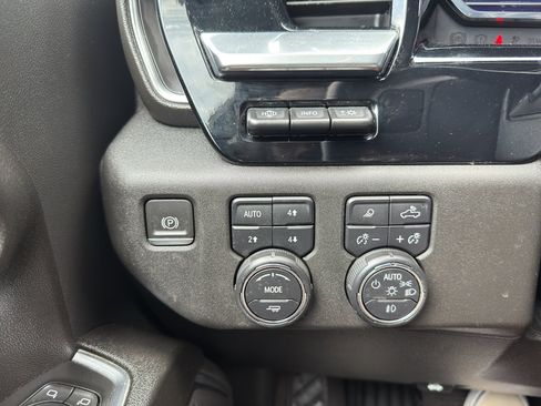 Used 2024 Chevrolet Silverado 3500 LTZ w/ LTZ Premium Package image 36