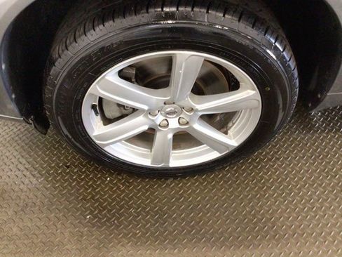 Used 2016 Volvo XC90 T8 Momentum w/ Vision Package AWD/4WD image 29