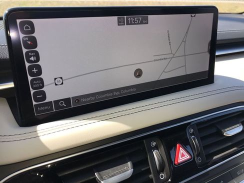 Used 2023 Genesis G70 2.0T w/ Sport Prestige Package image 18