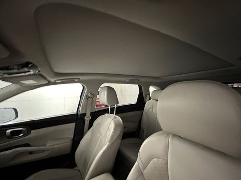 Used 2023 Kia Sorento EX w/ Panoramic Sunroof Package FWD image 25