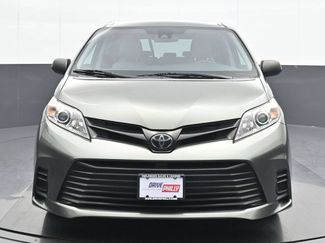 Used 2020 Toyota Sienna L FWD video 1