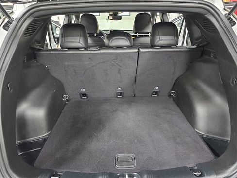 Used 2024 Jeep Compass Limited image 12