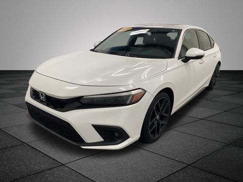 Used 2022 Honda Civic Sport Touring image 3