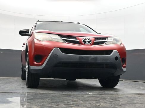 Used 2015 Toyota RAV4 LE image 26