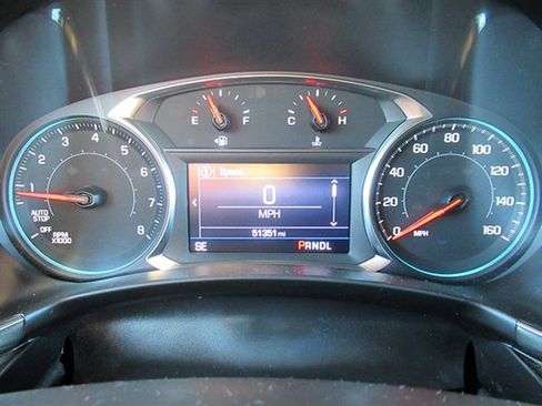 Used 2023 Chevrolet Equinox RS FWD image 23