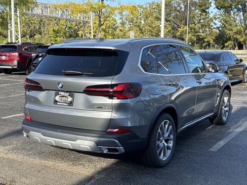 New 2026 BMW X5 xDrive40i w/ Premium Package AWD/4WD image 5