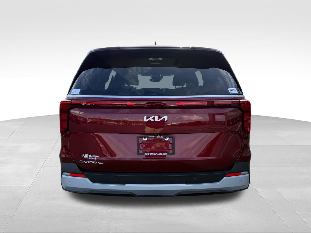 Used 2026 Kia Carnival FWD image 3