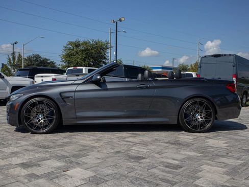 Used 2018 BMW M4 Convertible w/ Competition Package RWD image 34