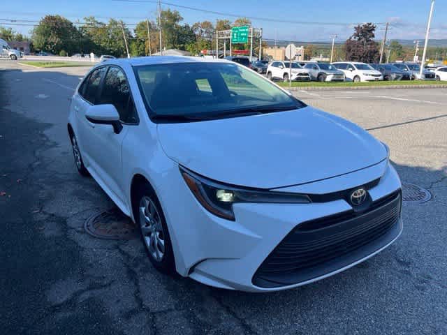 Certified 2024 Toyota Corolla LE FWD image 3