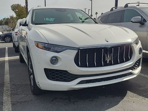 Used 2019 Maserati Levante image 1