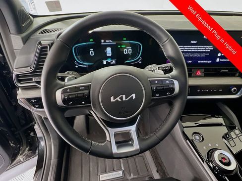 Certified 2025 Kia Sportage X-Line AWD/4WD image 12