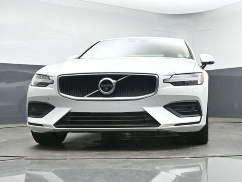 Used 2020 Volvo S60 T5 Momentum FWD image 31