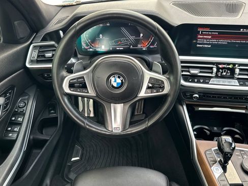 Used 2021 BMW 330i Sedan w/ M Sport Package RWD image 15