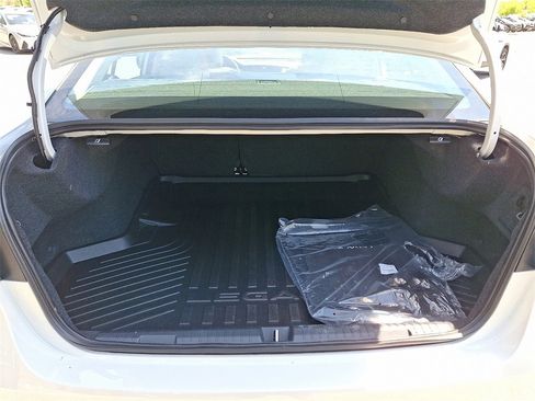 Used 2025 Subaru Legacy Premium image 33