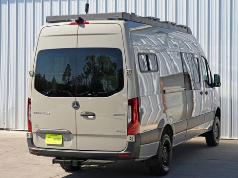 Used 2023 Mercedes-Benz Sprinter 2500 image 67