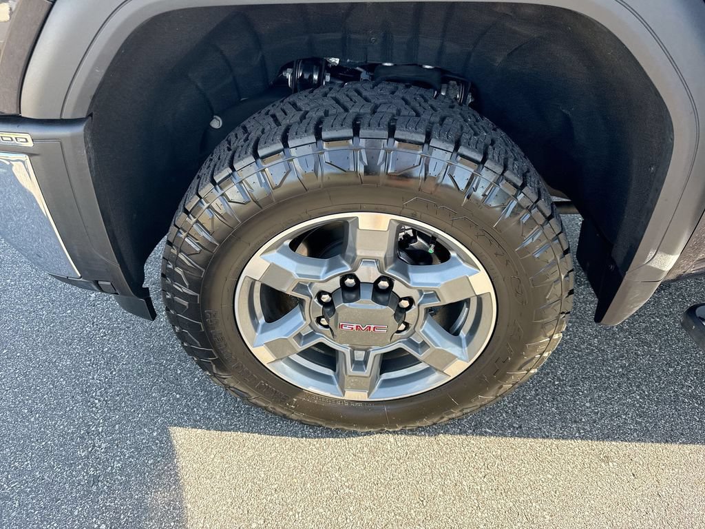 Certified 2025 GMC Sierra 2500 SLT w/ SLT Premium Package AWD/4WD image 28