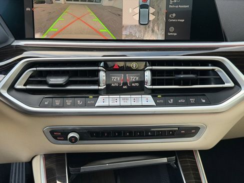 Used 2021 BMW X5 xDrive40i w/ Premium Package image 29