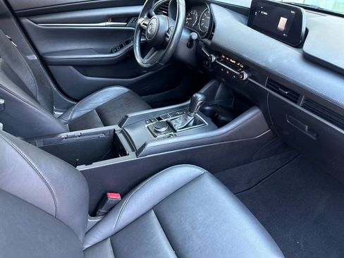 Used 2021 MAZDA MAZDA3 s image 15