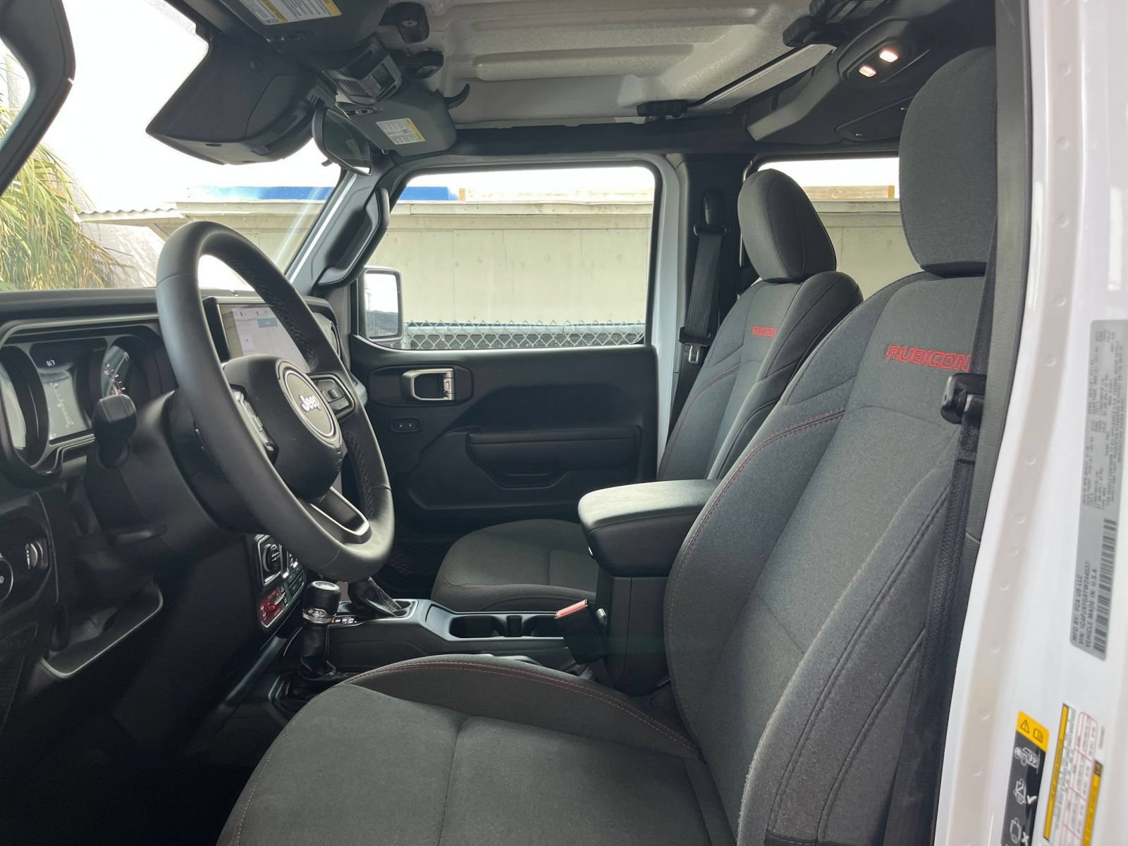 Used 2026 Jeep Wrangler Unlimited Rubicon AWD/4WD image 25