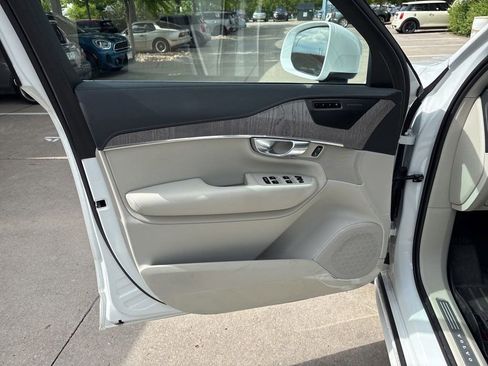 Used 2023 Volvo XC90 B6 Ultimate AWD/4WD image 9
