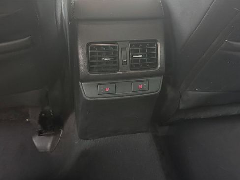 Used 2016 Subaru Outback 2.5i Limited image 30