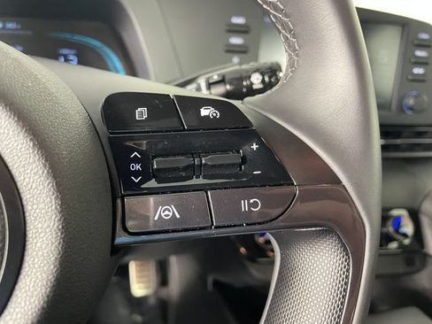 Used 2025 Hyundai Elantra Sport FWD image 10