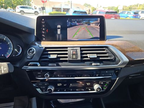 Used 2019 BMW X3 xDrive30i w/ Premium Package image 9