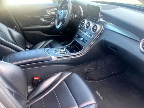 Used 2017 Mercedes-Benz C 300 Sedan image 15