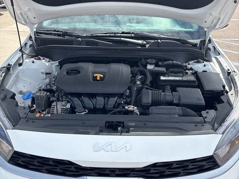 Used 2024 Kia Forte LXS FWD image 27