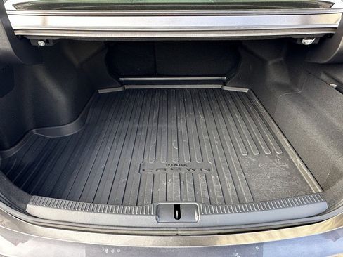 Used 2023 Toyota Crown image 7