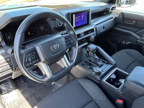 Certified 2026 Toyota 4Runner SR5 AWD/4WD image 28