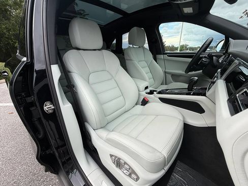 Used 2026 Porsche Macan S AWD/4WD image 21