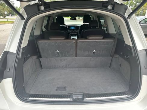 Used 2020 Mercedes-Benz GLS 450 4MATIC image 31
