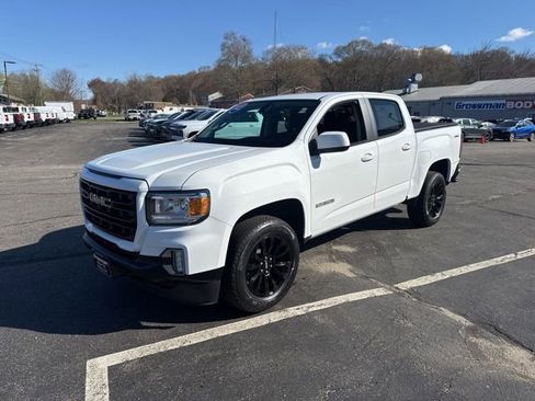 Used 2022 GMC Canyon Elevation w/ Elevation Premium Package image 4