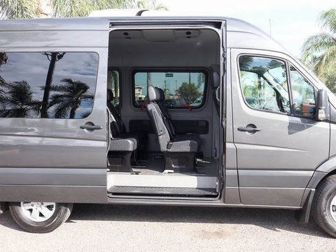 Used 2018 Mercedes-Benz Sprinter 2500 image 11