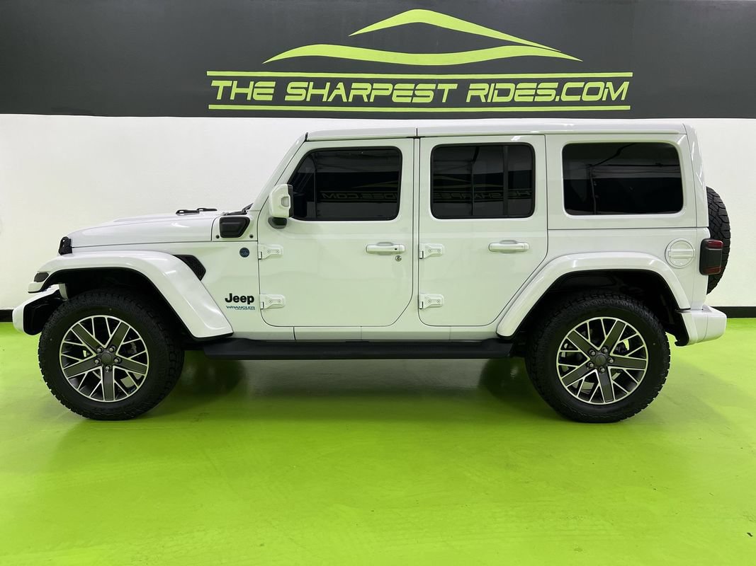 Used 2022 Jeep Wrangler Unlimited Sahara AWD/4WD image 6