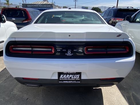 Used 2021 Dodge Challenger SXT AWD/4WD image 8