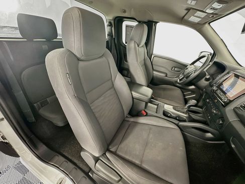 Used 2022 Nissan Frontier S RWD image 24