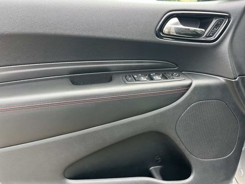 Used 2024 Dodge Durango GT RWD image 25