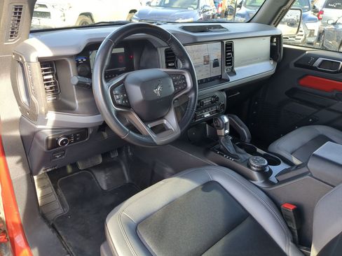 Used 2024 Ford Bronco Big Bend image 15