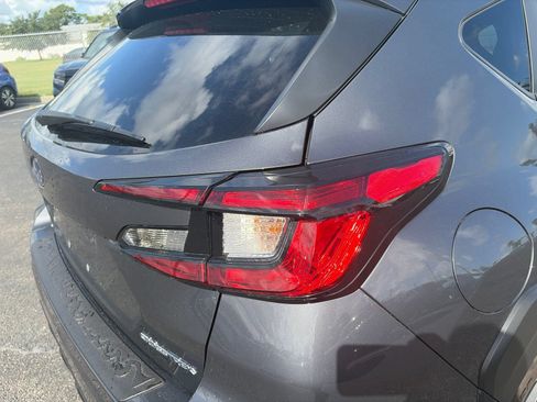 Used 2024 Subaru Crosstrek 2.5i Limited AWD/4WD image 15